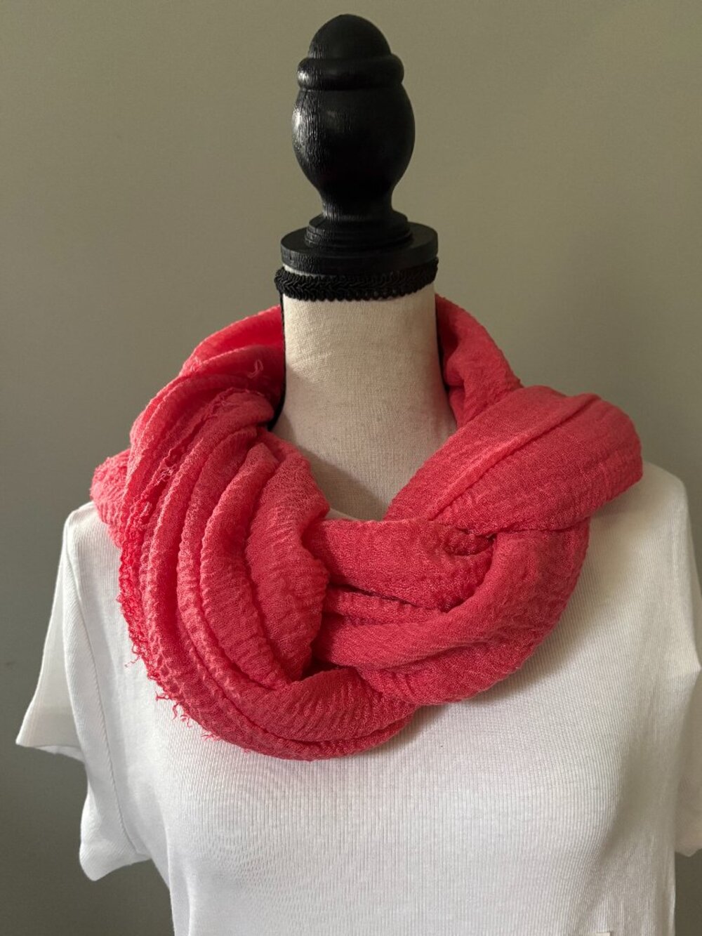 Chloe & Lex Coral Crinkle Gauze Scarf NWT